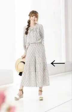 ♡アンドラブ　気分華やぐ大人フェミニンなフレアパンツ♡