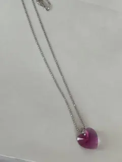 ピンクハート型クリスタルネックレス