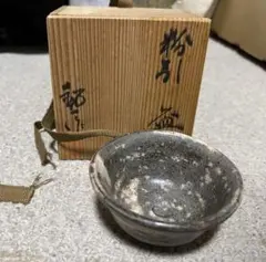 古瀬戸 麦袋 茶碗 共箱入り　茶道具　抹茶碗　アンティーク　骨董 古瀬戸 麦袋 茶碗 共箱入り 茶道具 抹茶碗 アンティーク 骨董 - メルカリ
