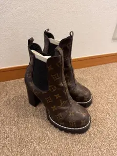 Item thumbnail for item 21ac4ab5-2258-4ebd-a7e7-2f580f97c3a3