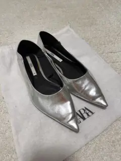 ZARA シルバー ポインテッドトゥ フラットシューズ 38