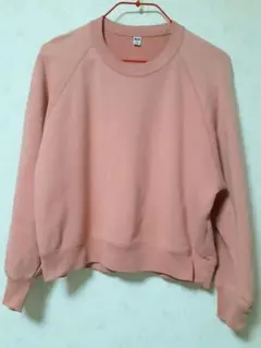 ユニクロ　長袖トレーナー　ピンク　M　ショート丈