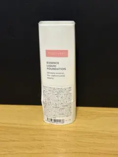 TOUT VERT エッセンスリキッドファンデーション　オークル 40mL