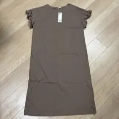 半袖フレアスリーブワンピース　ブラウン