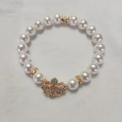 エレガントなパールブレスレット