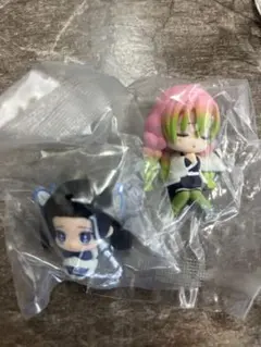 鬼滅の刃のキャラクター2体セット、プラスチック製ガチャガチャフィギュア