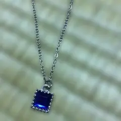 スクエアブルービジュー ネックレス シルバーカラー