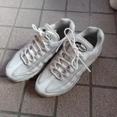ナイキ　AIR MAX95