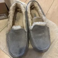 2025年最新】ugg モカシンの人気アイテム - メルカリ