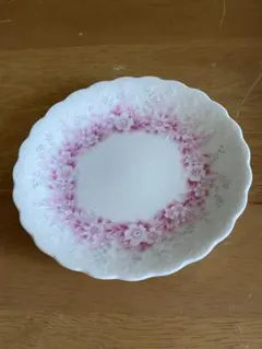 ナルミ シルキーホワイト 花柄 12㎝ 小皿 1枚 NARUMIのサムネイル