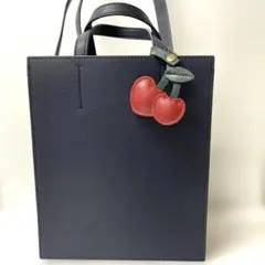 UNIQLO ショルダーバッグ＋ さくらんぼバッグチャーム付き