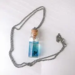 ハンドメイド　ネックレス　猫　瓶