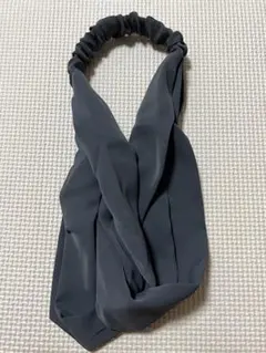 匿名　グレー ヘアバンド　おしゃれ　スリコのサムネイル