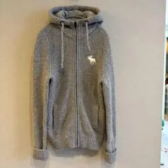 アバクロ ニットパーカー　ジップパーカー　グレー　Ｍサイズ