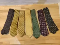 N01114-13★Ferragamo ネクタイ アニマル柄 犬 ひよこ 他