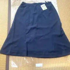 事務服　スカート　9号　新品のサムネイル
