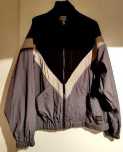 グレー ナイロンジャケット スポーティ　BAYFLOW ベイフロー