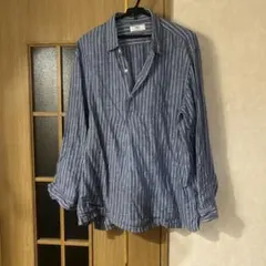 青と白のストライプ 長袖シャツ