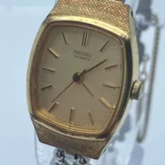 稼働品　SEIKO QUARTZ 腕時計 レクタンギュラー　ゴールド レディース
