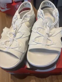 NIKE AIR MAX KOKO サンダル ホワイトのサムネイル