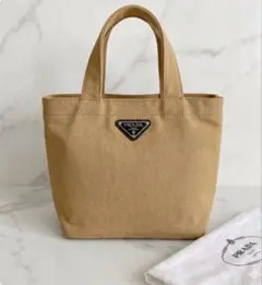 ❤️pradaエンブレムバッグ✨新品✨ベージュ✨トートバッグ✨