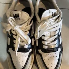 AMI PARIS スニーカーのサムネイル