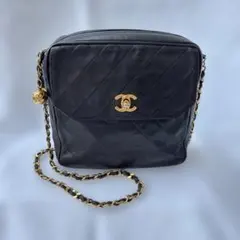 CHANEL 黒　ビンテージ ショルダーバッグ