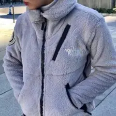 美品　超希少　ノースフェイスグレー　NA61710 アンタークティカバーサロフト