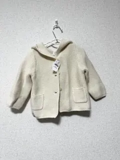 【新品未使用】baby GAPフード付きクリーム色ニットカーディガン 70センチ