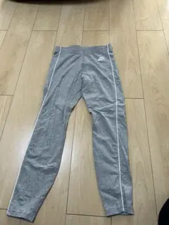 ナイキレギンス　Mサイズ　グレー
