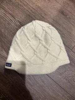 Patagonia ケーブル編み ニット帽 アイボリー