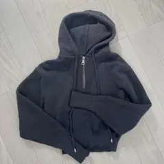 ZARA短丈パーカー