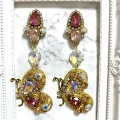 A508♡スワロフスキー　オーロラ　ピンク　バタフライ　ビジュー　ピアス　蝶々