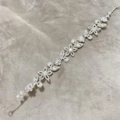 ウェディング　ヘッドアクセサリー　ヘアアクセサリー