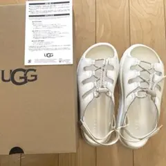 正規品 美品 UGG アグ ゴールデングロウ　トグル ホワイト 24cm 厚底のサムネイル