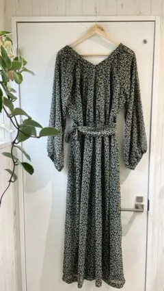 Item thumbnail for item 4848dfde-2789-4f4d-9e28-8a903a506cce