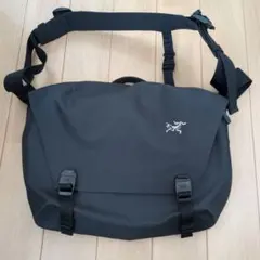 新品】アークテリクス グランヴィル10 クーリエバッグ Dk Stratus