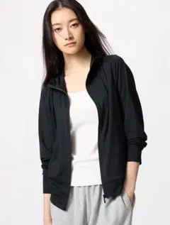 【美品】ユニクロ エアリズムUVカットフルジップパーカ ブラック M