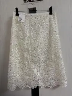 新品　H&M ホワイト レース タイトスカート ひざ丈のサムネイル