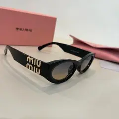 MIUMIU ミュウミュウ サングラス ブラック ゴールドロゴ ケース付き