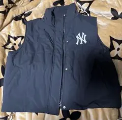 NYロゴ 黒 ダウンベスト Lサイズ