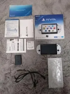 PS Vita Glacier White 32GB　PCH‐2000　美品