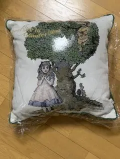 新品未開封 ふしぎの国のアリス クッション ヒグチユウコ ディズニー