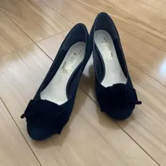 黒リボン付きオープントゥパンプス 235サイズ
