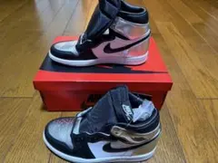 新品未使用　ナイキウィメンズエアジョーダン 1 HIGH OG 24.5㌢