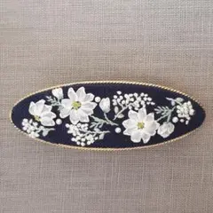ハンドメイド　リボン刺繍　バレッタ　フラワー No.1