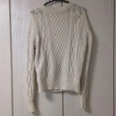 アイボリー ケーブルニットセーター Lサイズ