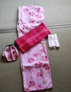 ユニクロ 浴衣セット ピンク 花柄 帯・巾着・腰紐付き レディースのサムネイル