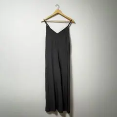 ユニクロ キャミワンピース ワイドパンツ ダークグレー