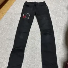 ANAP ブラック ストーンハートデザイン スキニージーンズ